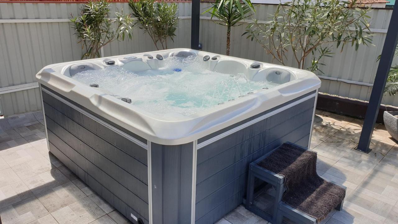 Poroszló Grevia Apartmanok מראה חיצוני תמונה