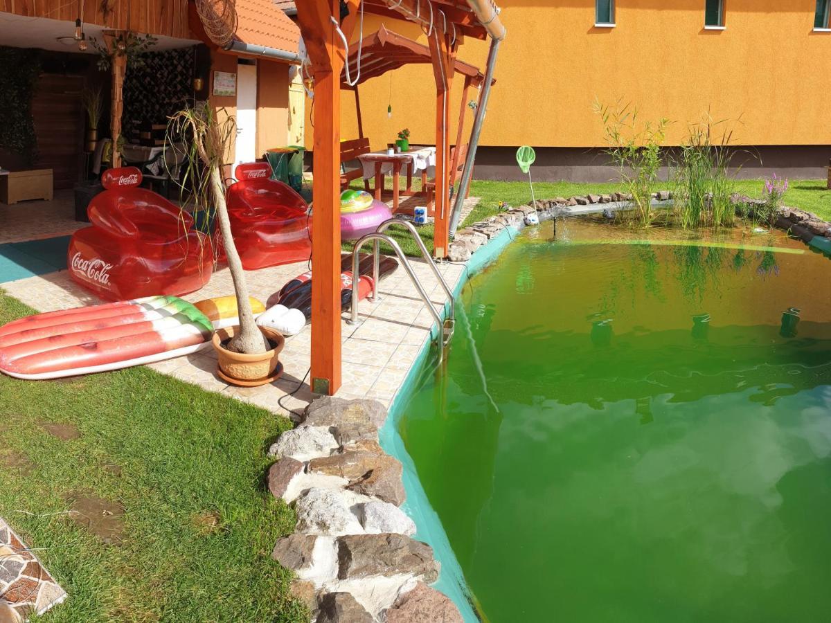 Poroszló Grevia Apartmanok מראה חיצוני תמונה