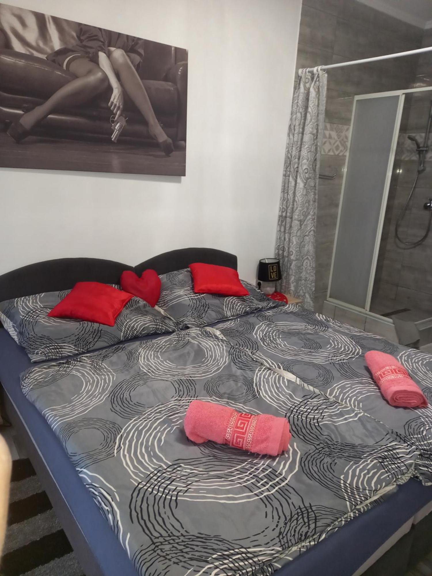 Poroszló Grevia Apartmanok מראה חיצוני תמונה