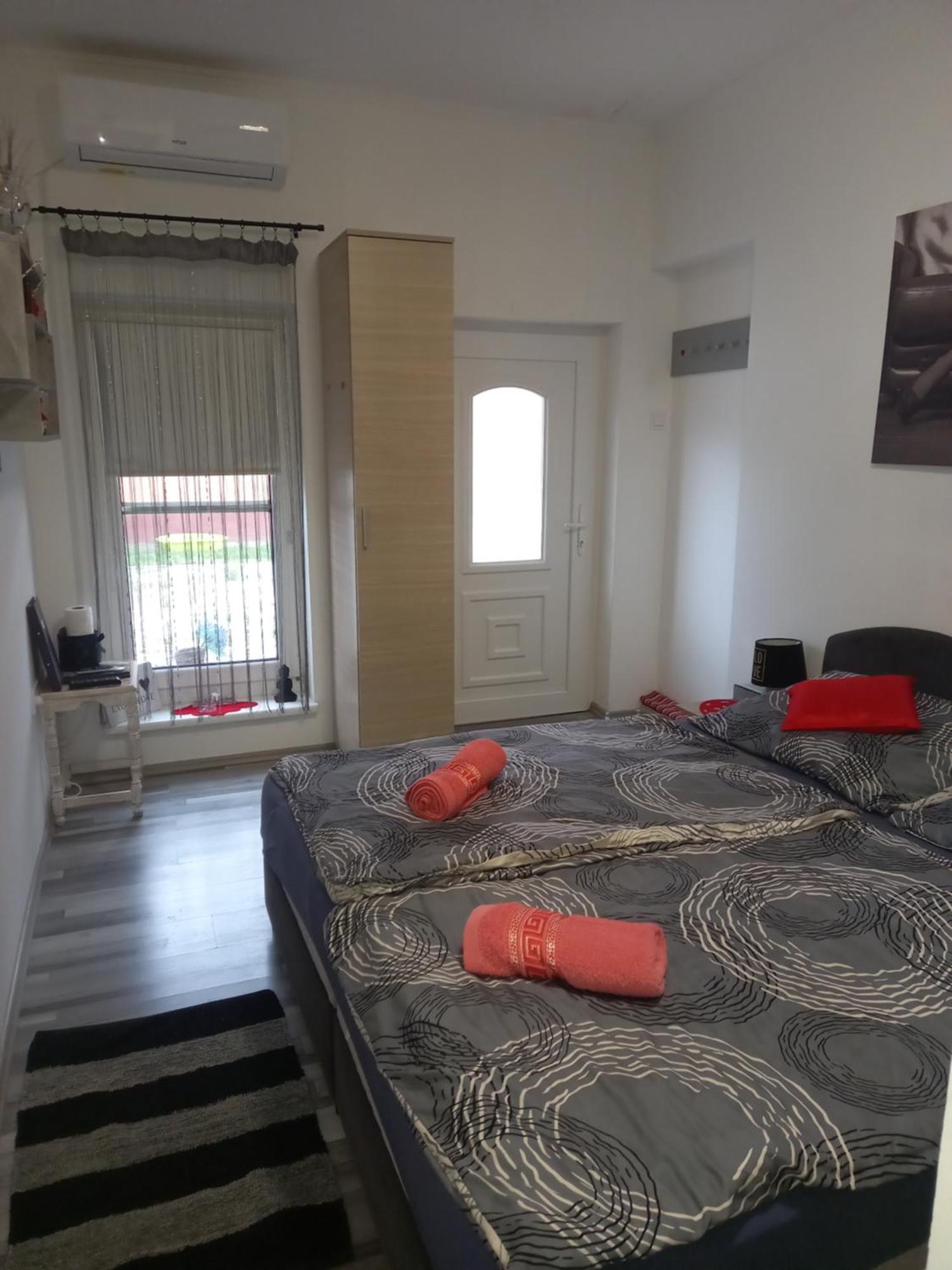 Poroszló Grevia Apartmanok מראה חיצוני תמונה